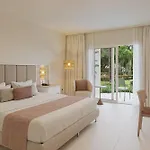 Wyndham Alltra Punta Cana All Inclusive Resort