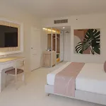 Wyndham Alltra Punta Cana All Inclusive Resort